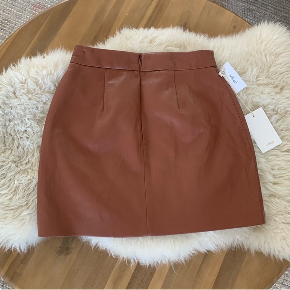 Aritzia Wilfred Vegan Leather Skirt - Picture 3 of 8
